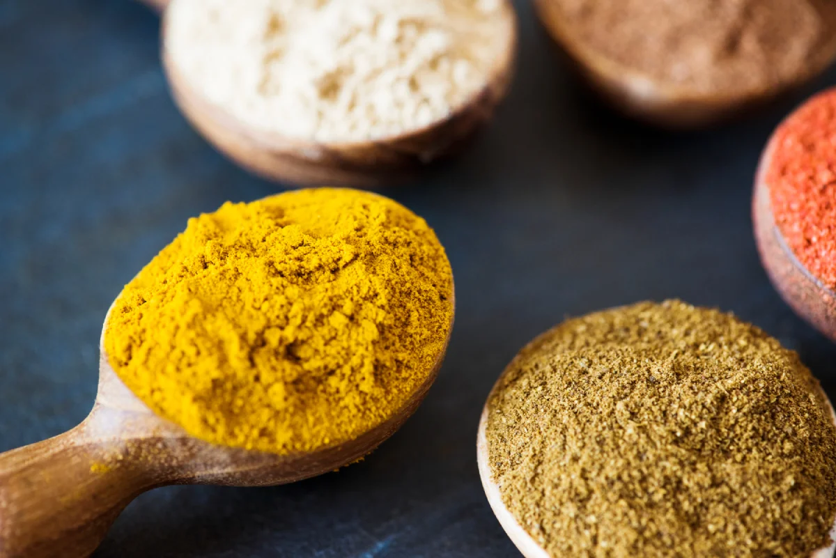 Colourful natural powders